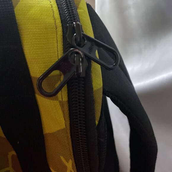 Used Nike Lime Green Print Backpack With White Swoosh Logo Mesh Side Pockets Pad - Picture 4 of 8